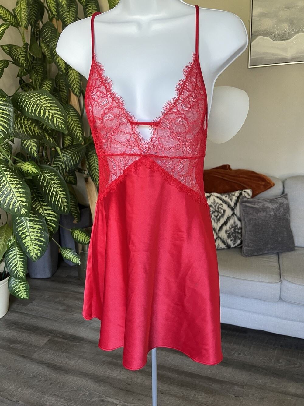Victoria’s Secret Red Satin Lace Chemise Night Gown Size S #1030